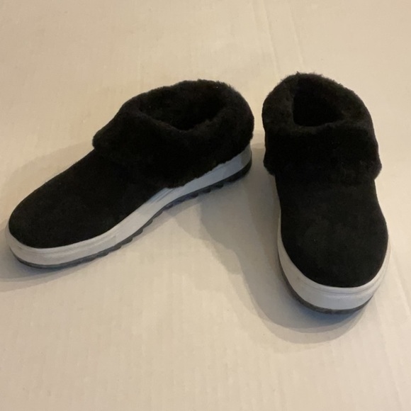 Blondo Suri black suede leather waterproof shoes w/ faux fur trim size 7.5 - Picture 1 of 9